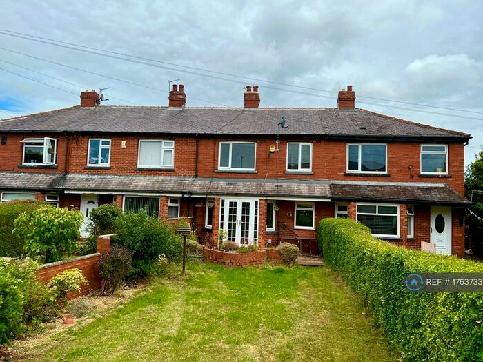 3 Bedroom Terraced House To Rent In Nora Place, Leeds, LS13