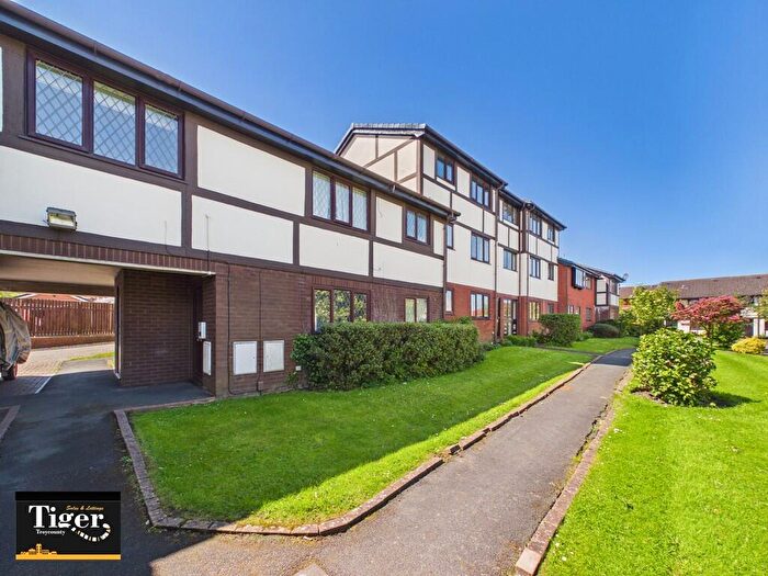1 Bedroom Flat For Sale In Dalkeith Avenue, Blackpool, FY3