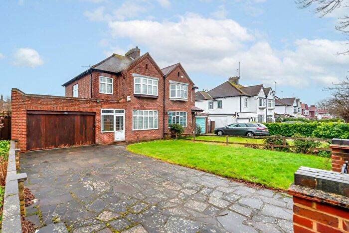 3 Bedroom Semi Detached House For Sale In Orpington, BR5