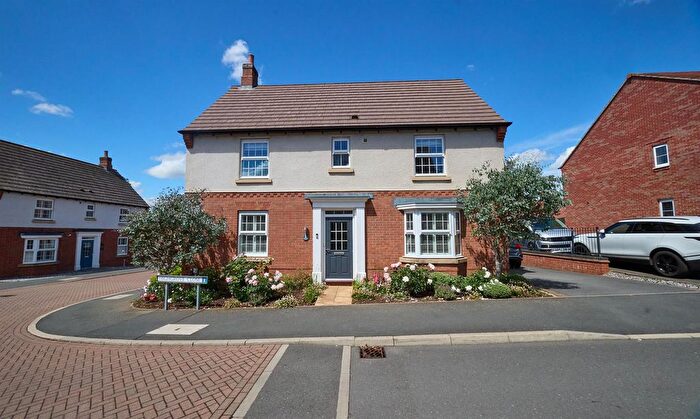 4 Bedroom Detached House For Sale In Highgrove Close, Burbage, Hinckley, LE10