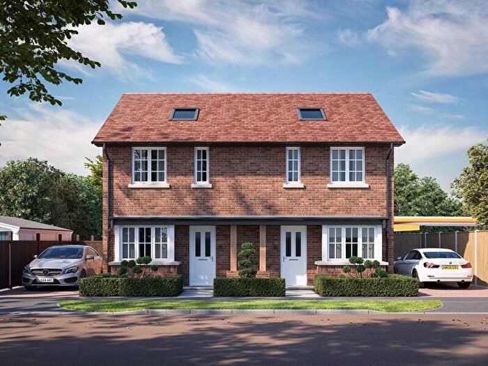 3 Bedroom Semi-Detached House For Sale In Wimborne Avenue, Redhill, Surrey, RH1