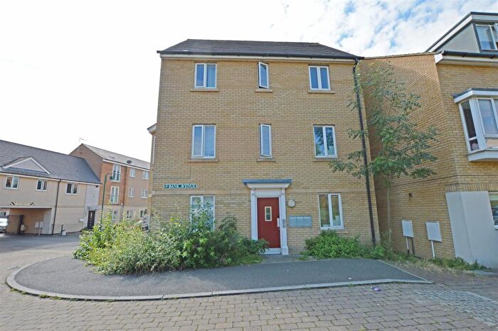 2 Bedroom Flat To Rent In Bank Avenue, Hampton Centre, Peterborough, PE7