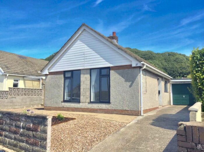 3 Bedroom Bungalow To Rent In Cherry Tree Avenue, Porthcawl, CF36