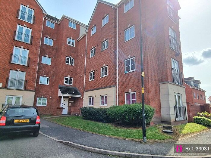 2 Bedroom Flat For Sale In Woodcutter Close, Walsall, WS1