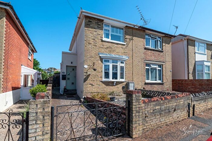 2 Bedroom Semi-Detached House For Sale In Arthur Street, Ryde, PO33