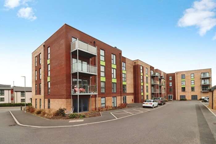 2 Bedroom Flat For Sale In Flatts Close, Stoke Gifford, Bristol, BS34