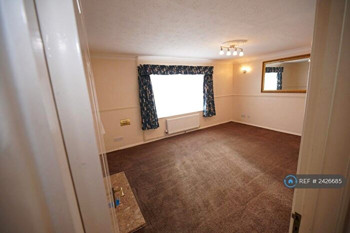 3 Bedroom Semi-Detached House To Rent In Union Close, Owlsmoor, Sandhurst, GU47