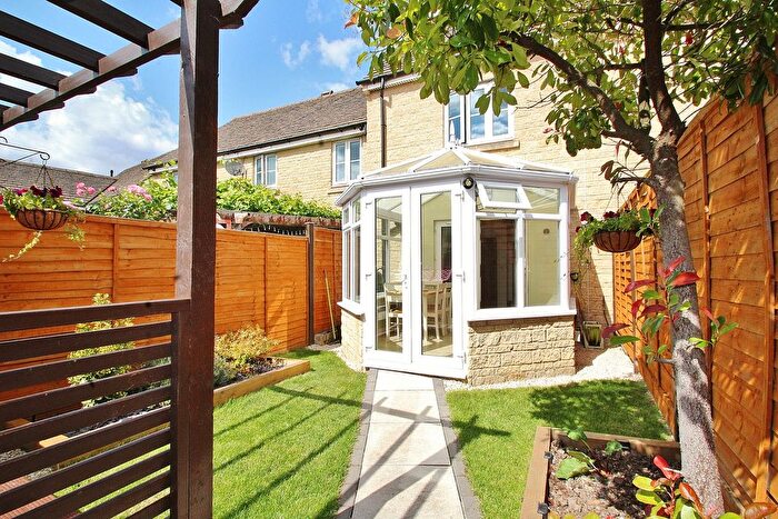 3 Bedroom Terraced House For Sale In Cranberry Road, Witney, OX28