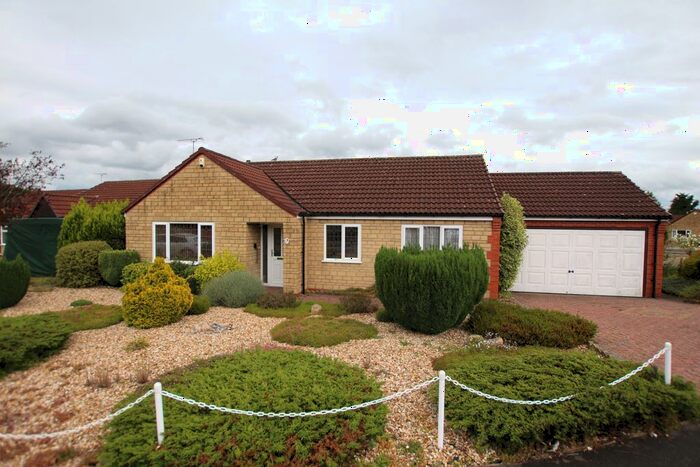 3 Bedroom Bungalow To Rent In Elsham Crescent, Lincoln, LN6