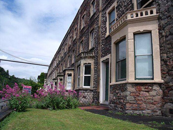 8 Bedroom Terraced House To Rent In Hotwell Road, Bristol, BS8