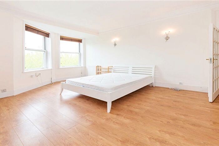 2 Bedroom Flat To Rent In Finchley Road, London, NW3
