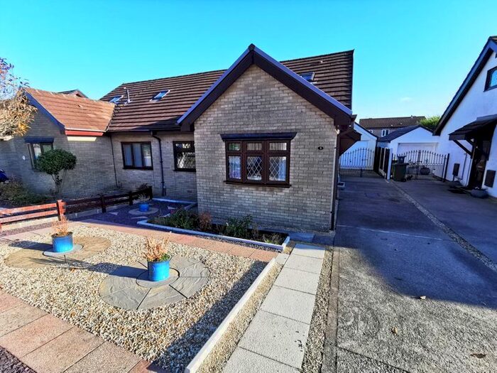 3 Bedroom Semi-Detached Bungalow To Rent In Cae Llwyd, Caerphilly CF83