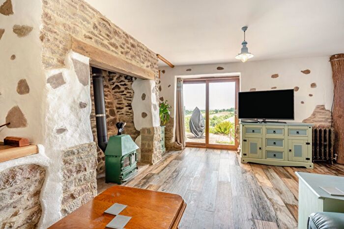 2 Bedroom Bungalow For Sale In Brains Green, Blakeney, Forest Of Dean, Gloucestershire, GL15