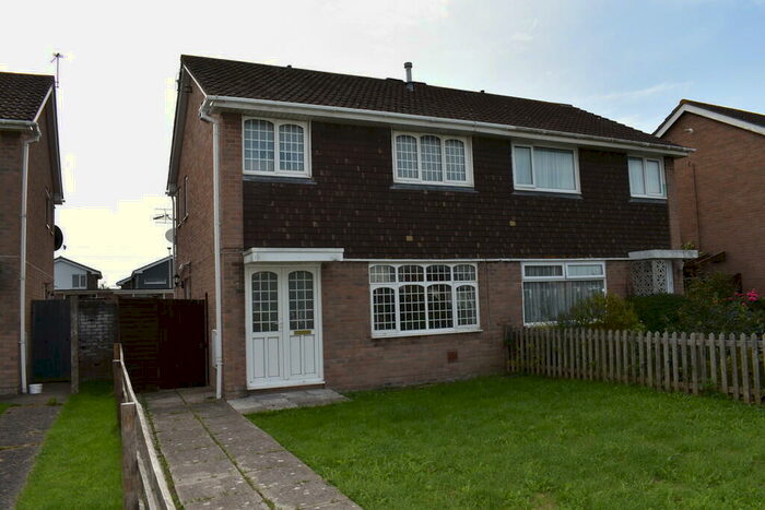3 Bedroom Semi-Detached House To Rent In Starling Close, Weston-super-Mare, BS22