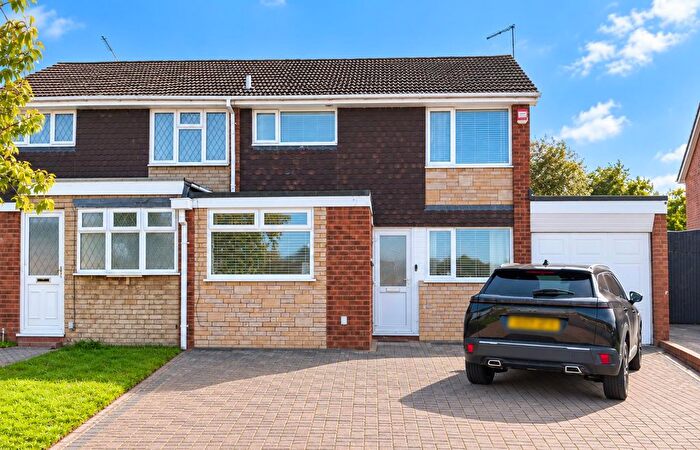 3 Bedroom Property To Rent In Appledore Road, Walsall, WS5
