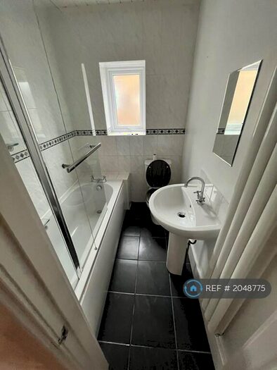 2 Bedroom Terraced House To Rent In Coronation Street, Halifax, HX4