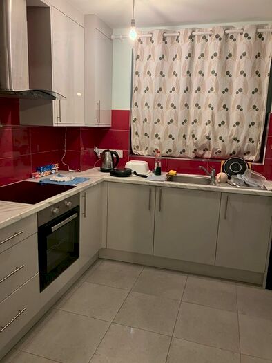 Studio To Rent In London Road, Mitcham, CR4