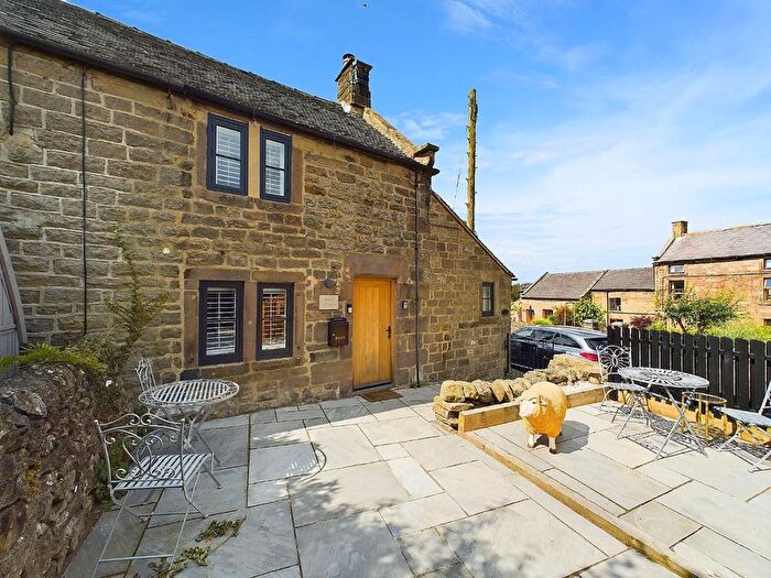 2 Bedroom Property For Sale In Main Street, Elton, DE4