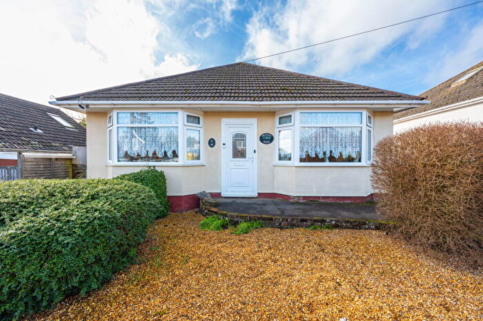 3 Bedroom Detached Bungalow For Sale In Shelley Road, Southampton, Hampshire, SO19