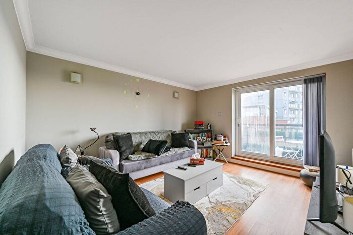 1 Bedroom Flat For Sale In Admiral Walk, Royal Oak, London, W9
