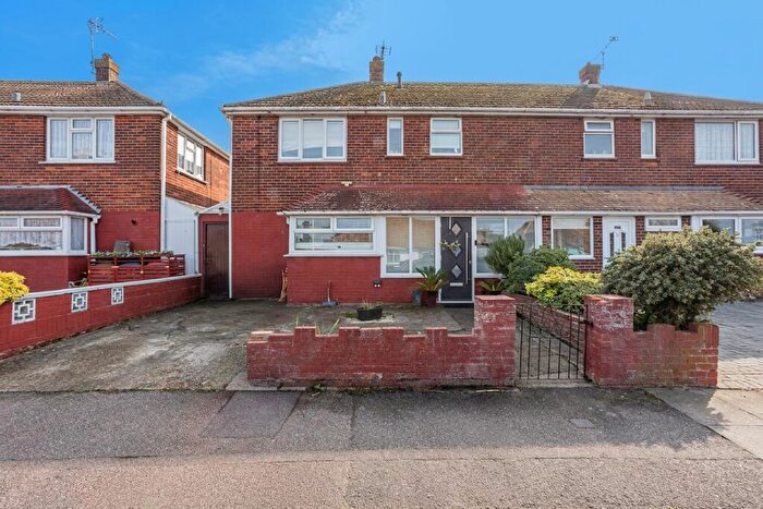 3 Bedroom Semi Detached House For Sale In The Warren Drive, Westgate-on-Sea, Kent, CT8