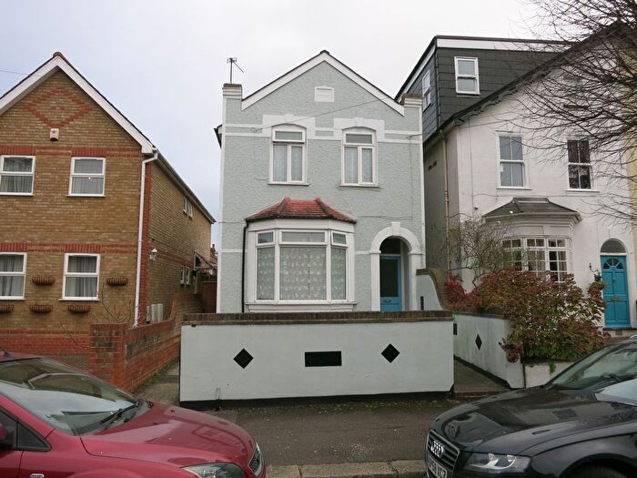 Studio To Rent In Worthington Road, Surbiton, KT6