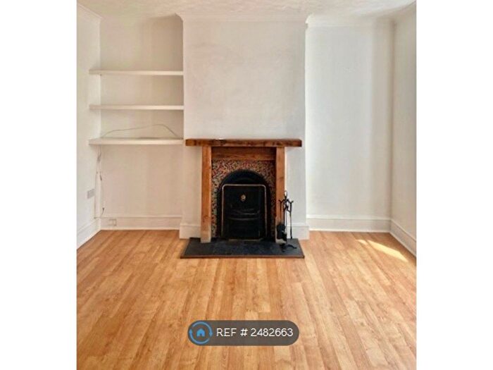 1 Bedroom Flat To Rent In Shaftesbury Road, Brighton, BN1