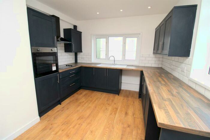 3 Bedroom House To Rent In Cemetery Road, Porth, CF39