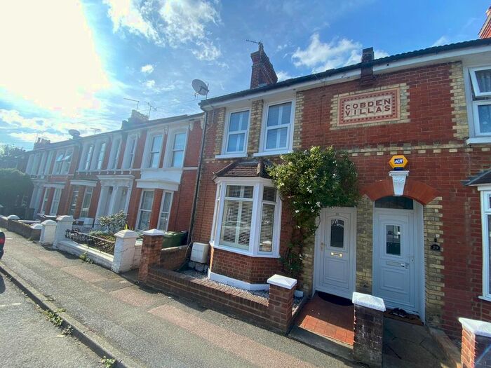 3 Bedroom End Of Terrace House To Rent In Sussex Avenue, Ashford, TN24