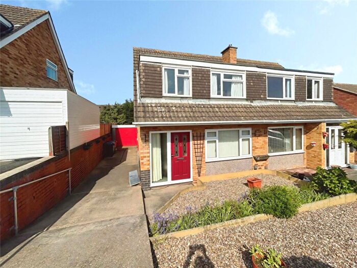 3 Bedroom Semi-Detached House For Sale In Cleeve Mount, Loughborough, Leicestershire, LE11