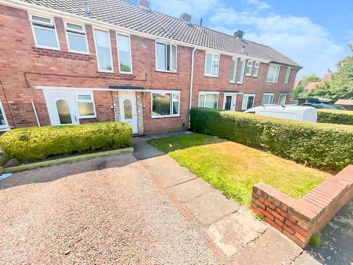 3 Bedroom Terraced House To Rent In Standhills Road, Kingswinford, DY6