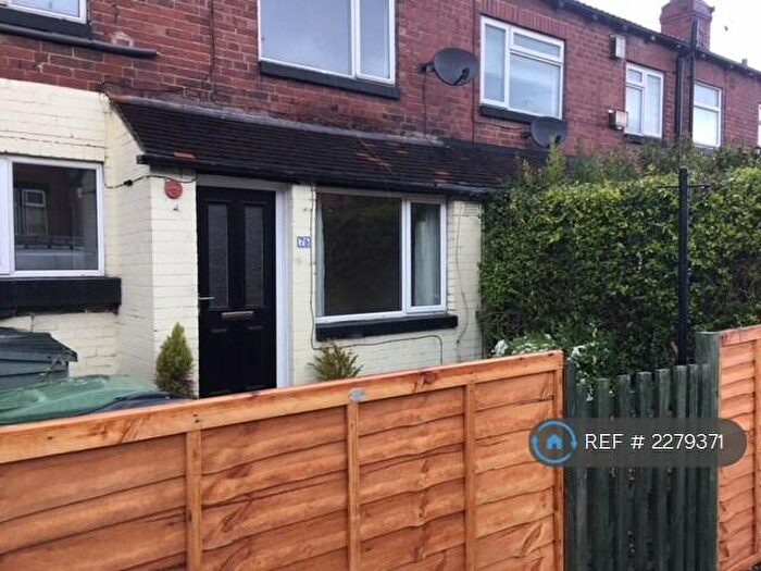 1 Bedroom Terraced House To Rent In Longroyd Avenue, Leeds, LS11