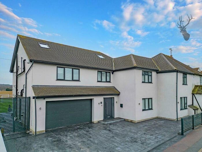 6 Bedroom Semi-Detached House For Sale In London Road, Stanford Rivers, Ongar, CM5