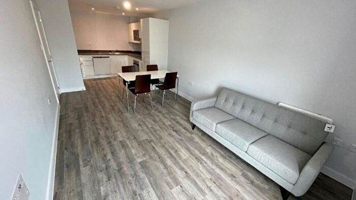 2 Bedroom Apartment To Rent In Bradford Street, Birmingham, B12