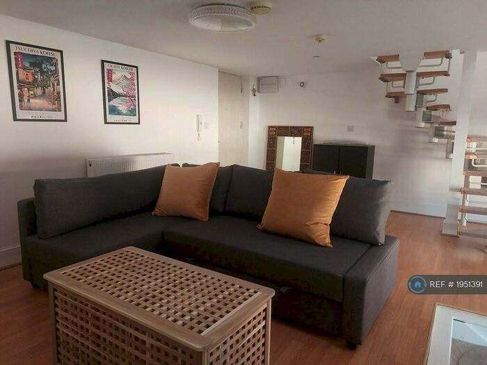 1 Bedroom Flat To Rent In The Old Drill Hall, Bristol, BS2