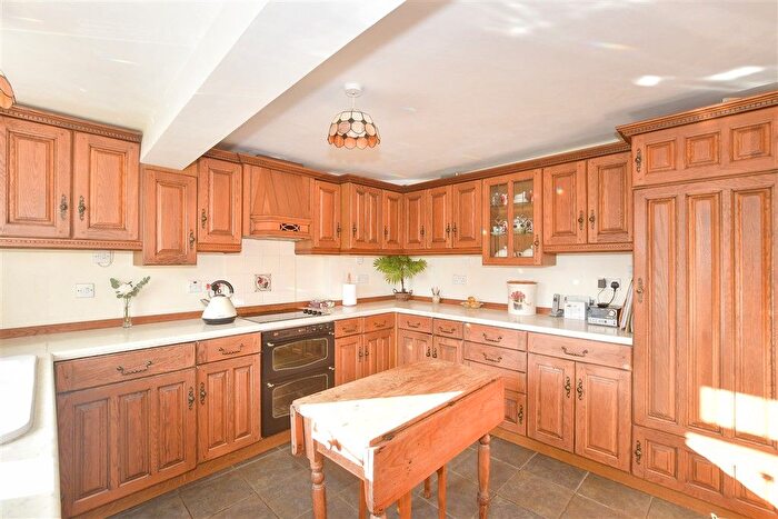 4 Bedroom Link Detached House For Sale In Hurstwood Road, High Hurstwood, Uckfield, East Sussex, TN22