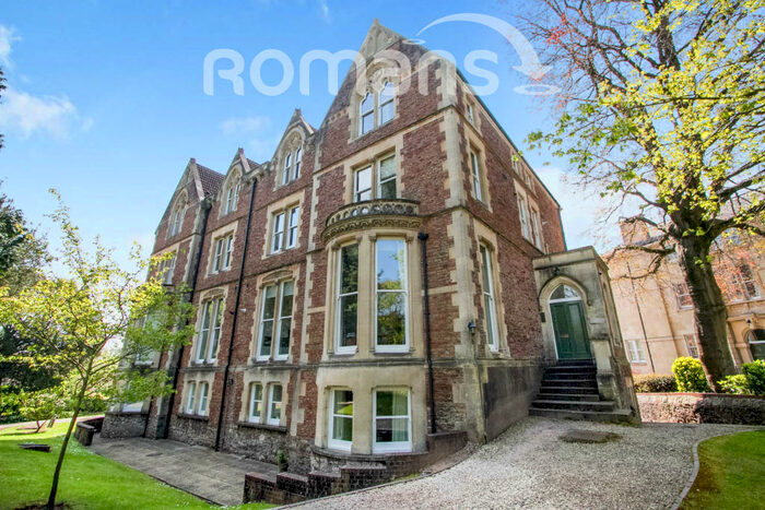 2 Bedroom Apartment To Rent In Pembroke Gate, Pembroke Road, BS8