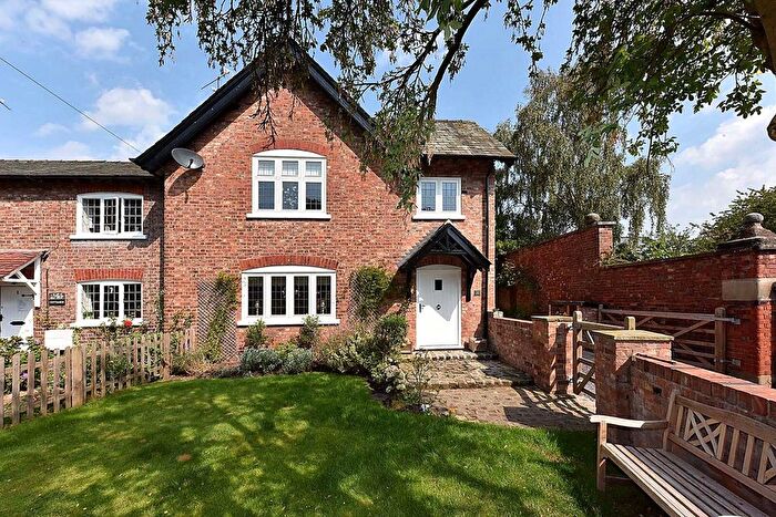 5 Bedroom End Of Terrace House To Rent In Altrincham Road, Styal, Wilmslow, Cheshire, SK9
