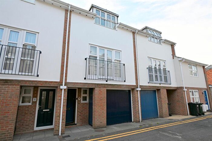 2 Bedroom Terraced House For Sale In Lushington Lane, West Of Town Centre, Eastbourne, BN21