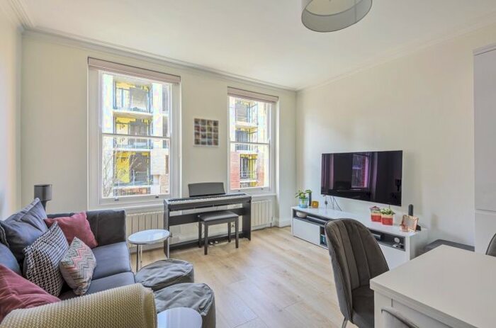 2 Bedroom Flat To Rent In Shroton Street, London, NW1