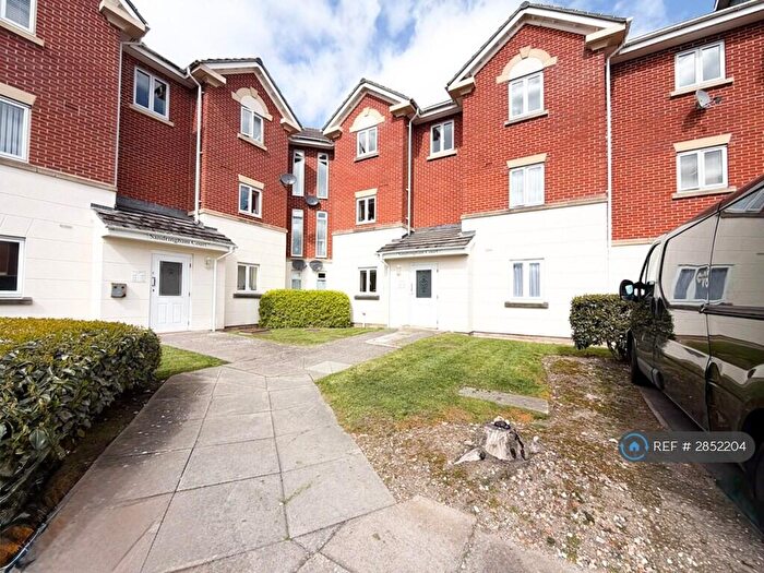2 Bedroom Flat To Rent In Heritage Way, Gosport, PO12