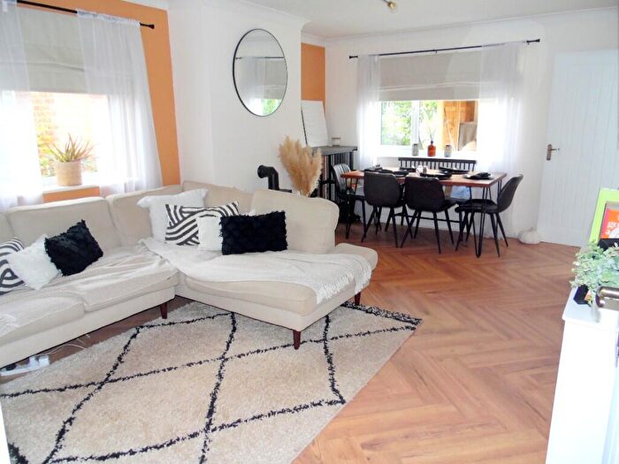 2 Bedroom Detached Bungalow For Sale In Nene Meadows, Sutton Bridge, PE12