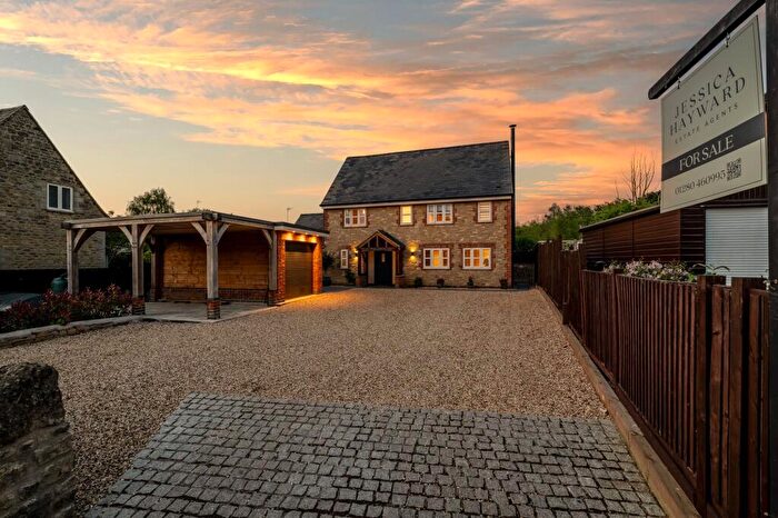 5 Bedroom Detached House For Sale In Church Street, Helmdon, NN13