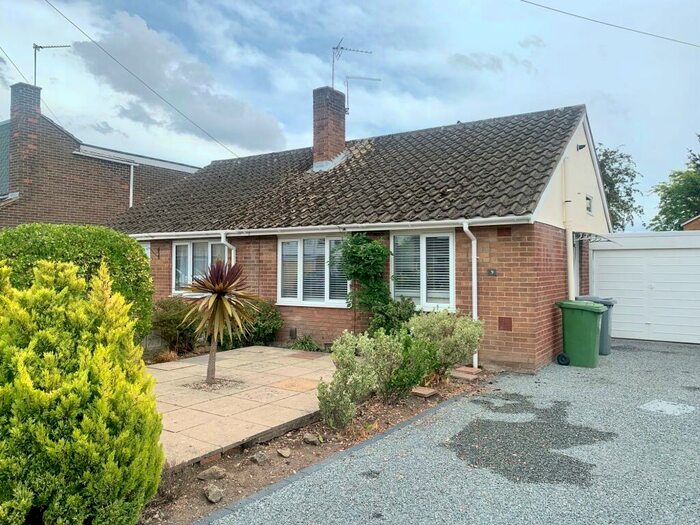 2 Bedroom Bungalow To Rent In Meadow Close, Hellesdon, NR6
