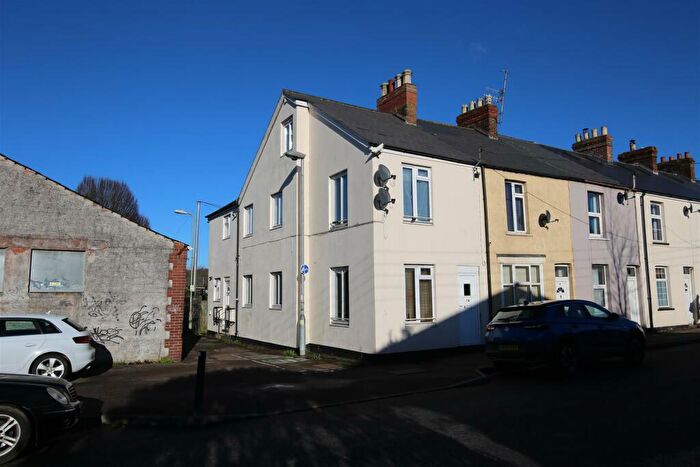 3 Bedroom Maisonette To Rent In Blundells Road, Tiverton, EX16