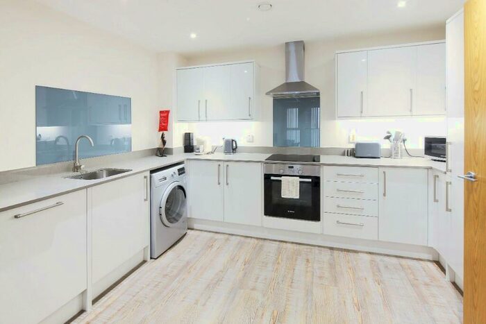 2 Bedroom Apartment To Rent In Bow Square, Bernard Street, Southampton, Hampshire, SO14