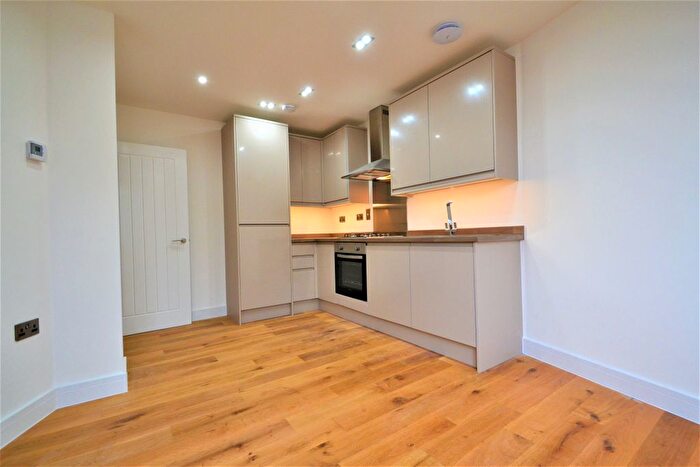 1 Bedroom Flat To Rent In High Street, Ruislip, HA4