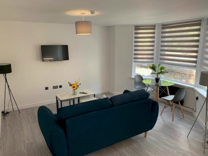 1 Bedroom Flat To Rent In Connaught Road, Roath, Cardiff, CF24