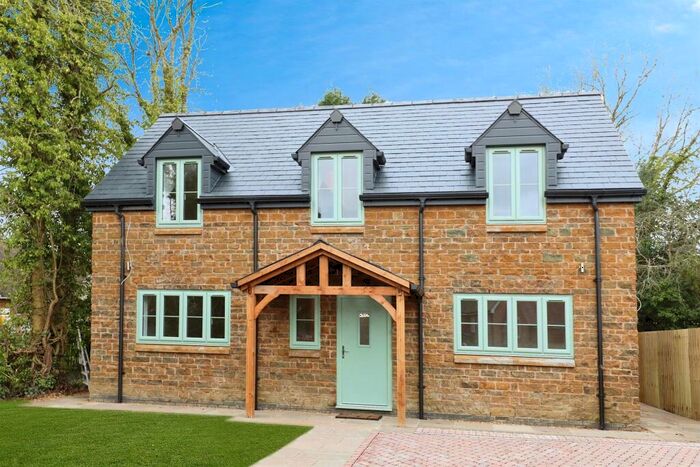 4 Bedroom Detached House For Sale In School Lane, Priors Marston, Southam, CV47