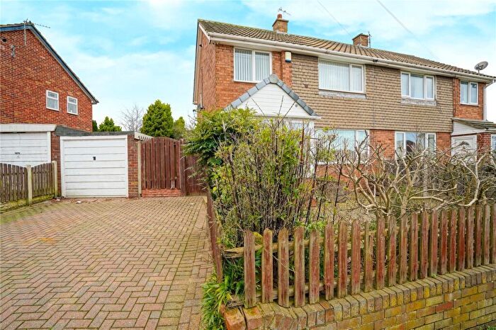 3 Bedroom Semi-Detached House For Sale In Greenwood Crescent, Wickersley, Rotherham, South Yorkshire, S66